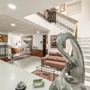 https://hotel-la-parrita.es-andalucia.com
